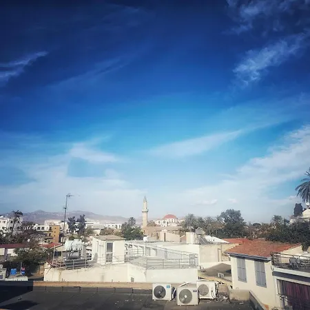 شقة Bluewood Retreat|cozy Vintage 3bdr Heart نيقوسيا