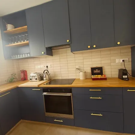 شقة Bluewood Retreat|cozy Vintage 3bdr Heart *