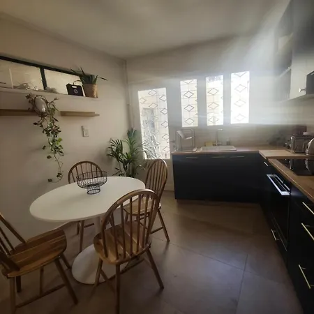 Bluewood Retreat|cozy Vintage 3bdr Heart * نيقوسيا