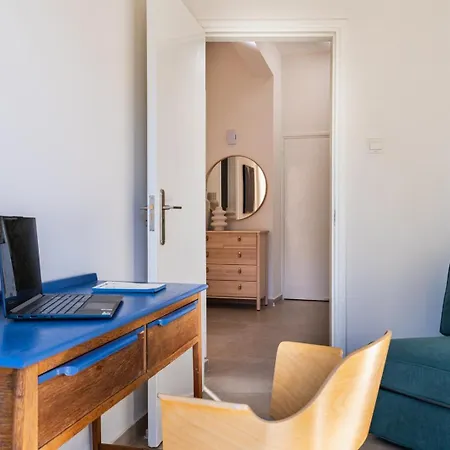 Apartment Bluewood Retreat|cozy Vintage 3bdr Heart *